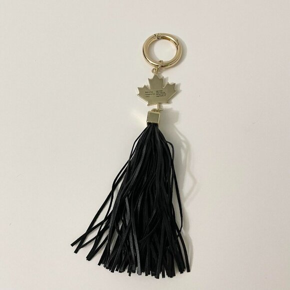 2015 Victorias Secret Keychain Purse Tag Tassel Canada Flag 8 Inch - Picture 10 of 13